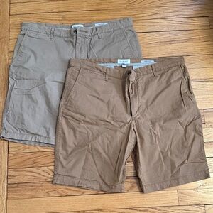 lot of 2 goodfellow & co linden 10.5" flat front shorts, tan